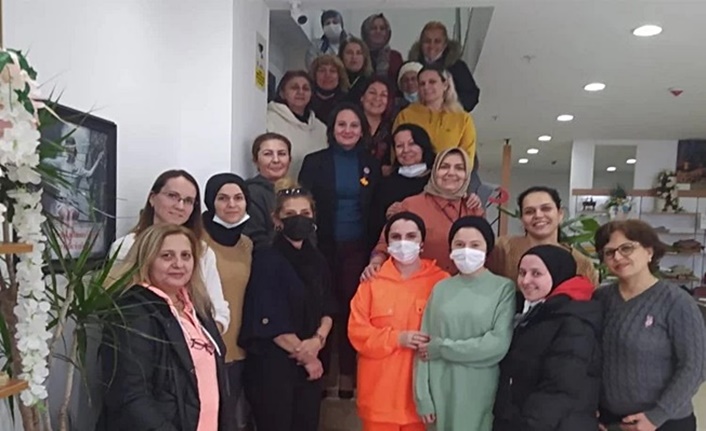 Kocaeli İzmit Çınar Kadın Kooperatifi kadınlara evde iş imkânı sunuyor