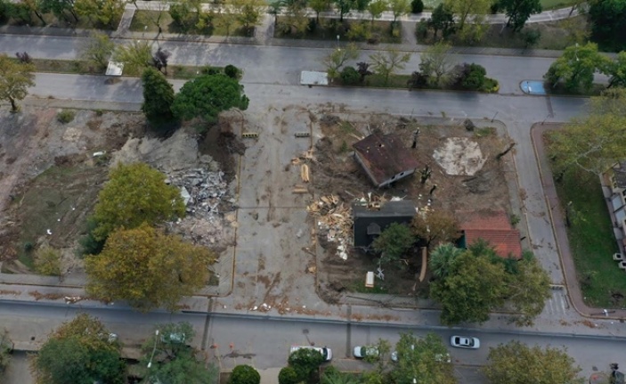İzmit Millet Bahçesi için yıkımlar devam ediyor