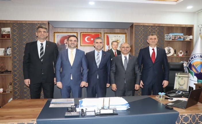 Başkanlardan, Kandıra Belediye Başkanı Adnan Turan’a ziyaret