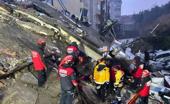 Depremde hayatını kaybedenlerin sayısı 14 bin 14'e yükseldi