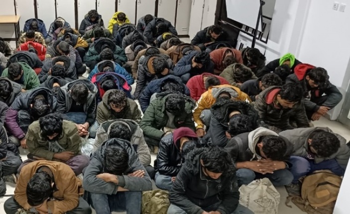 Kocaeli 94 kaçak göçmen sınır dışı edildi