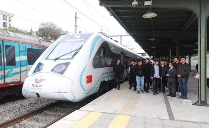 Milli elektrikli tren yolculu sefere başlıyor
