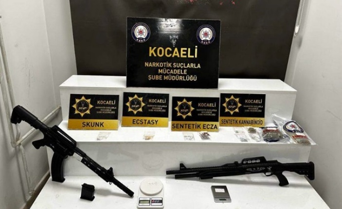 Kocaeli'de uyuşturucu operasyonu; 3 kişi tutuklandı