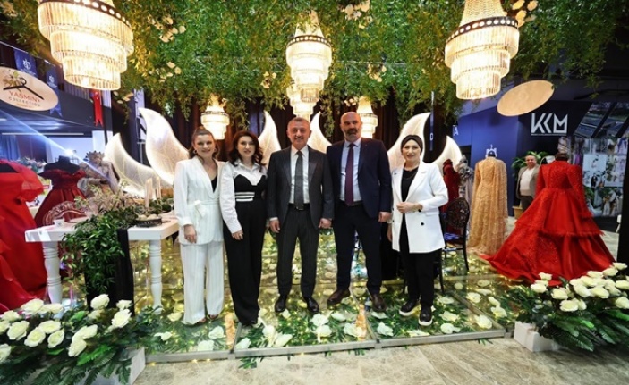 Başkan Büyükakın, Kocaeli Evlilik Fuarını ziyaret etti