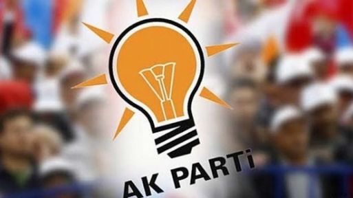 AK Parti’de teşkilatların yarısı değişecek!