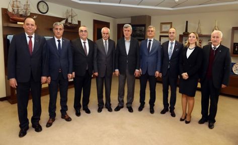 Başkan Karaosmanoğlu’na veda ziyaretleri