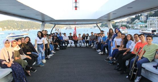 Çayırova Belediyesi Hedef Gelecek Öğrencileri İstanbul’u Denizden Keşfetti