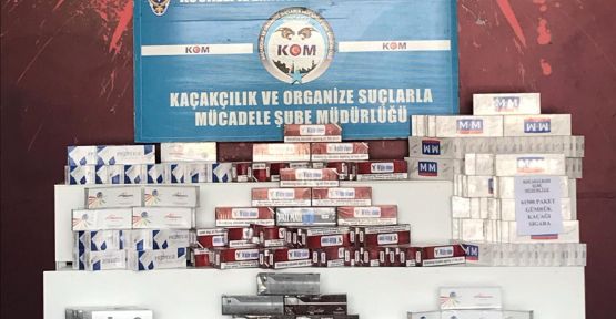 Emniyet'in Durdurduğu TIR'da 61 bin 500 Paket Kaçak Sigara Yakalandı
