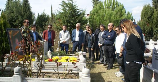 Gazeteci Murat Tosunoğlu mezarı başında anıldı
