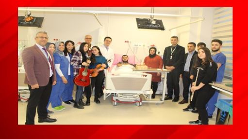Gebze Fatih Devlet Hastanesinde Sürpriz Doğum Günü Kutlaması