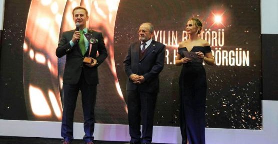 Haluk Görgüne Yılın Rektörü Ödülü