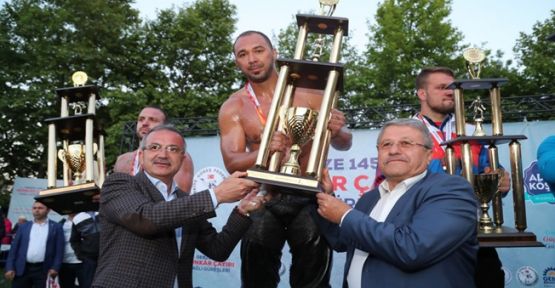  Hünkar Çayırında Şampiyon Ali Gürbüz