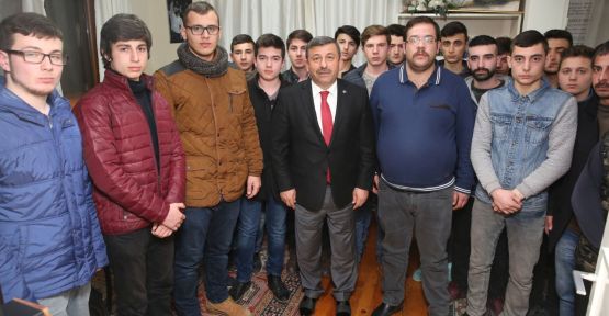  Karabacak Ülkücü Gençlere yeni Anayasayı anlattı