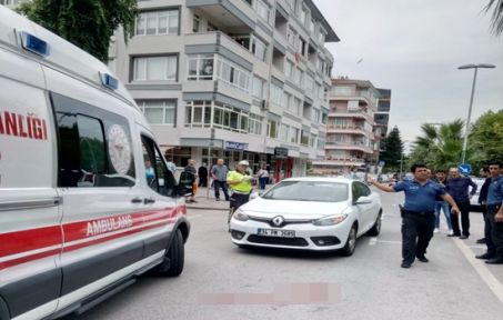  Karamürsel'de otomobilin çarptığı yaya yaralandı