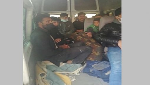 Kocaeli'de 3 araçta 23 kaçak göçmen yakalandı!