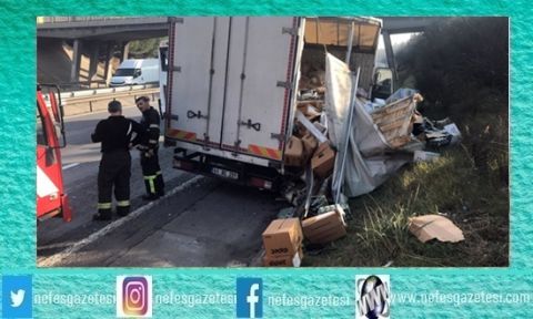  Kocaeli'de kamyonla midibüs çarpıştı: 5 yaralı