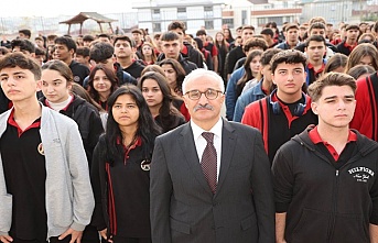 Kaymakam Özyiğit Mustafapaşa Anadolu Lisesi’nde  Bayrak Töreninde