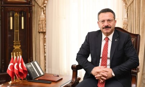 Vali Aksoy İstiklal  Marşı'nın kabulünü kutladı