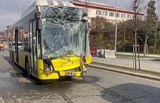 İki İETT otobüsü çarpıştı! Yaralılar var