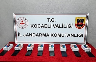 Jandarma Kocaeli'de 60 bin liralık kaçak cep...