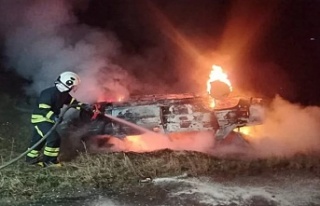 Seyir halindeki araçta yangın