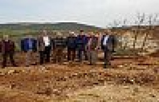 Köylüler taş ocağını CHP’ye şikâyet etti