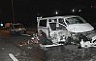 Tem'de feci kaza:10 Yaralı