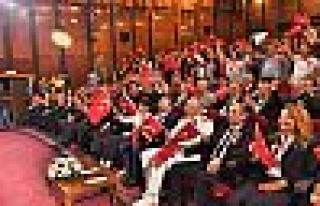 Vali Aksoy 19 Mayıs Kutlamalarına Katıldı