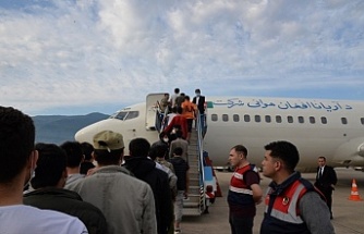 Kocaeli'den 272 Afganistan uyruklu  göçmen sınır dışı edildi