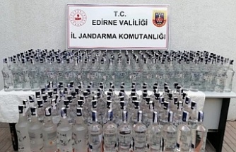 Edirne Jandarması 307 litre kaçak içkiye el koydu
