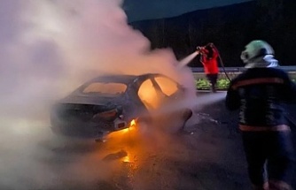 Anadolu Otoyolu'nda kontrolden çıkan otomobil yandı!